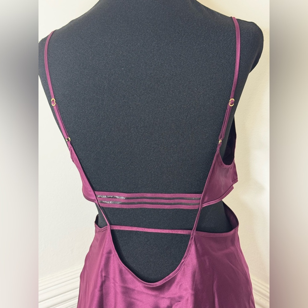 Victoria's Secret Purple Chemise - Picture 4 of 6